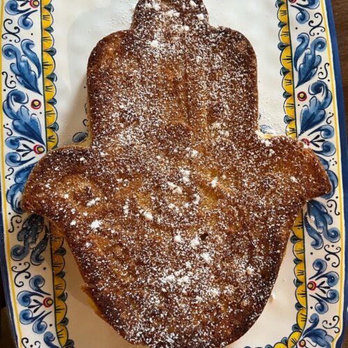 Spanish Tata do Santiago (Almond Cake)